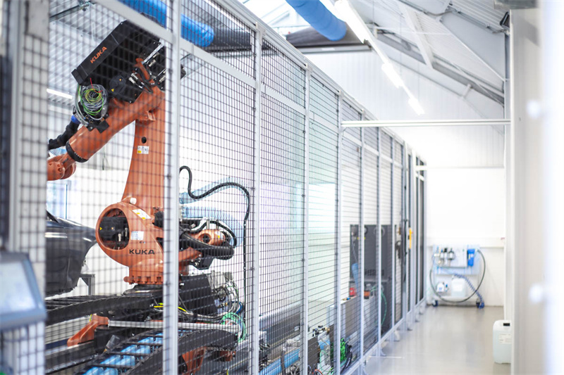 羞羞视频黄色网站机器人隔离安全围栏