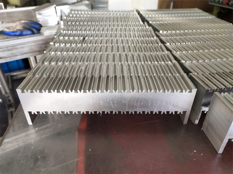 驱动器羞羞视频黄色网站散热器