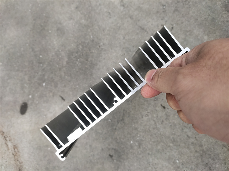 羞羞视频黄色网站散热器散热片